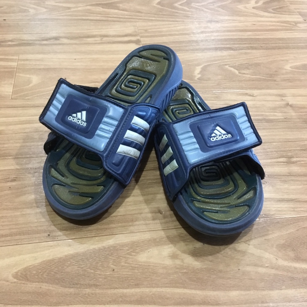 Adidas Sandals Size 6